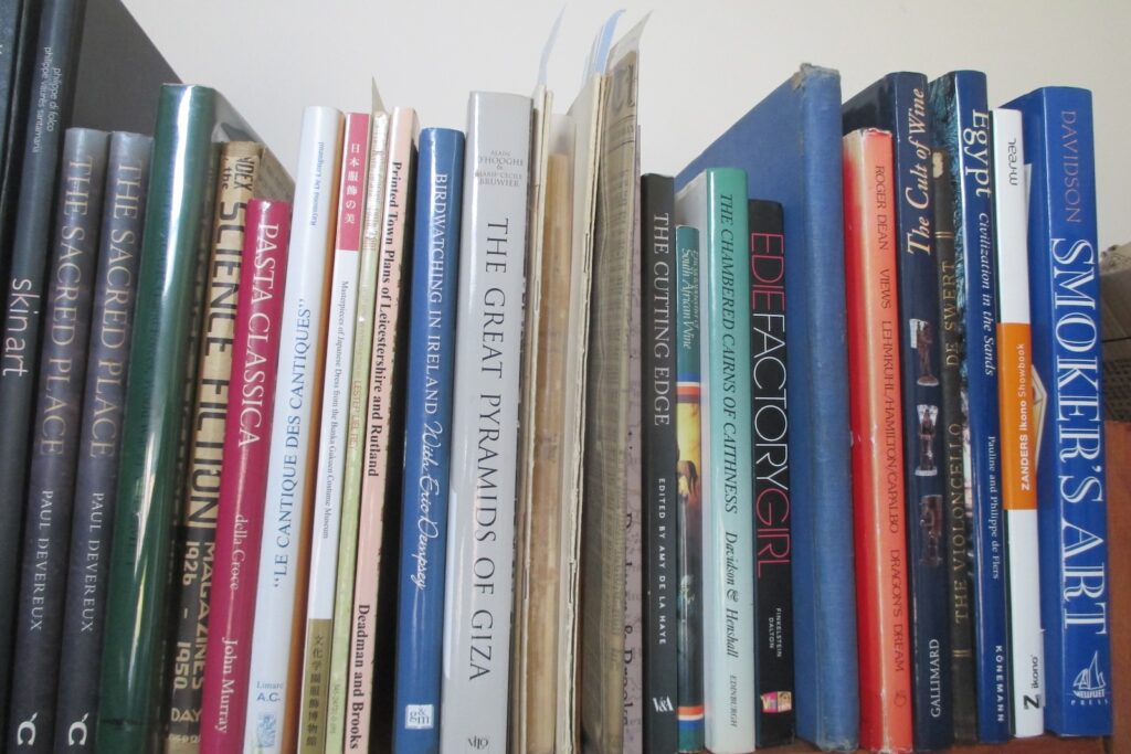 sell-your-books-aucott-thomas-secondhand-books-bought-sold